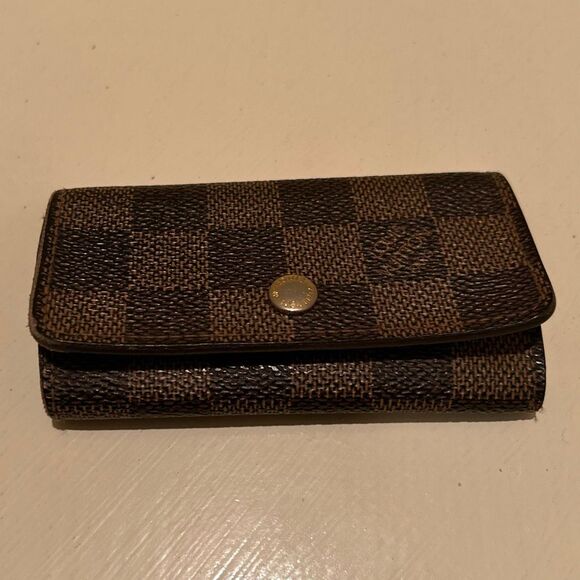 Louis Vuitton Damier Azur 4 Key Holder Case Brown Checkered Coated Canvas - Picture 1 of 8
